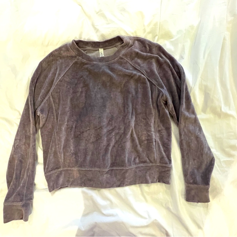 Lavender Lululemon cropped crew neck velour sweatshirt top